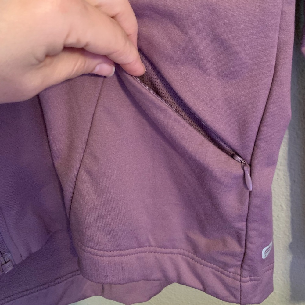 Fabletics zip up jacket w/hood. Purple. Size M. - Picture 5 of 9